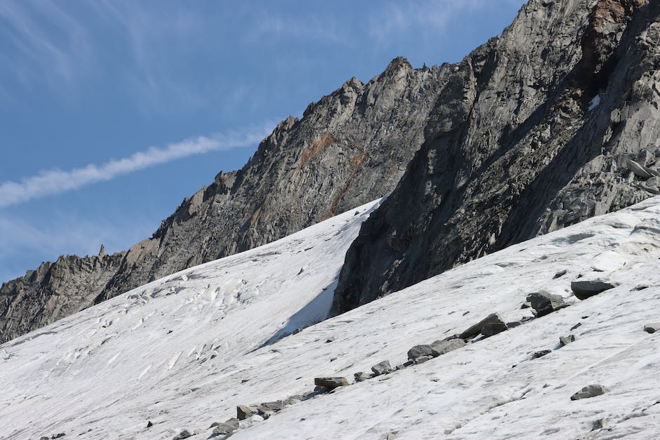  Geschwindigkeitsbeschränkungen beim Fahren mit Anhänger in Österreich